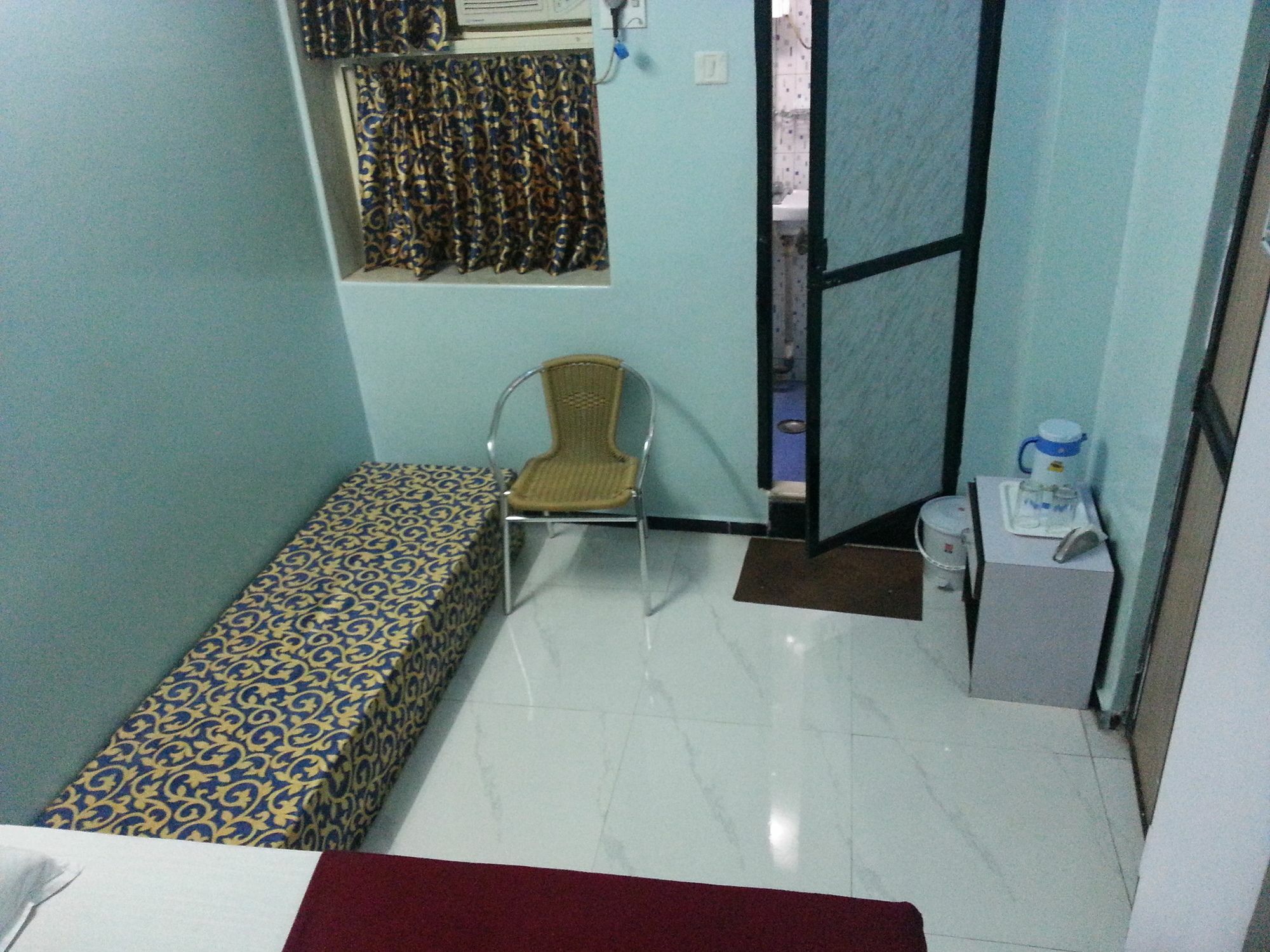 New Metro Guest House Bombay Exterior foto